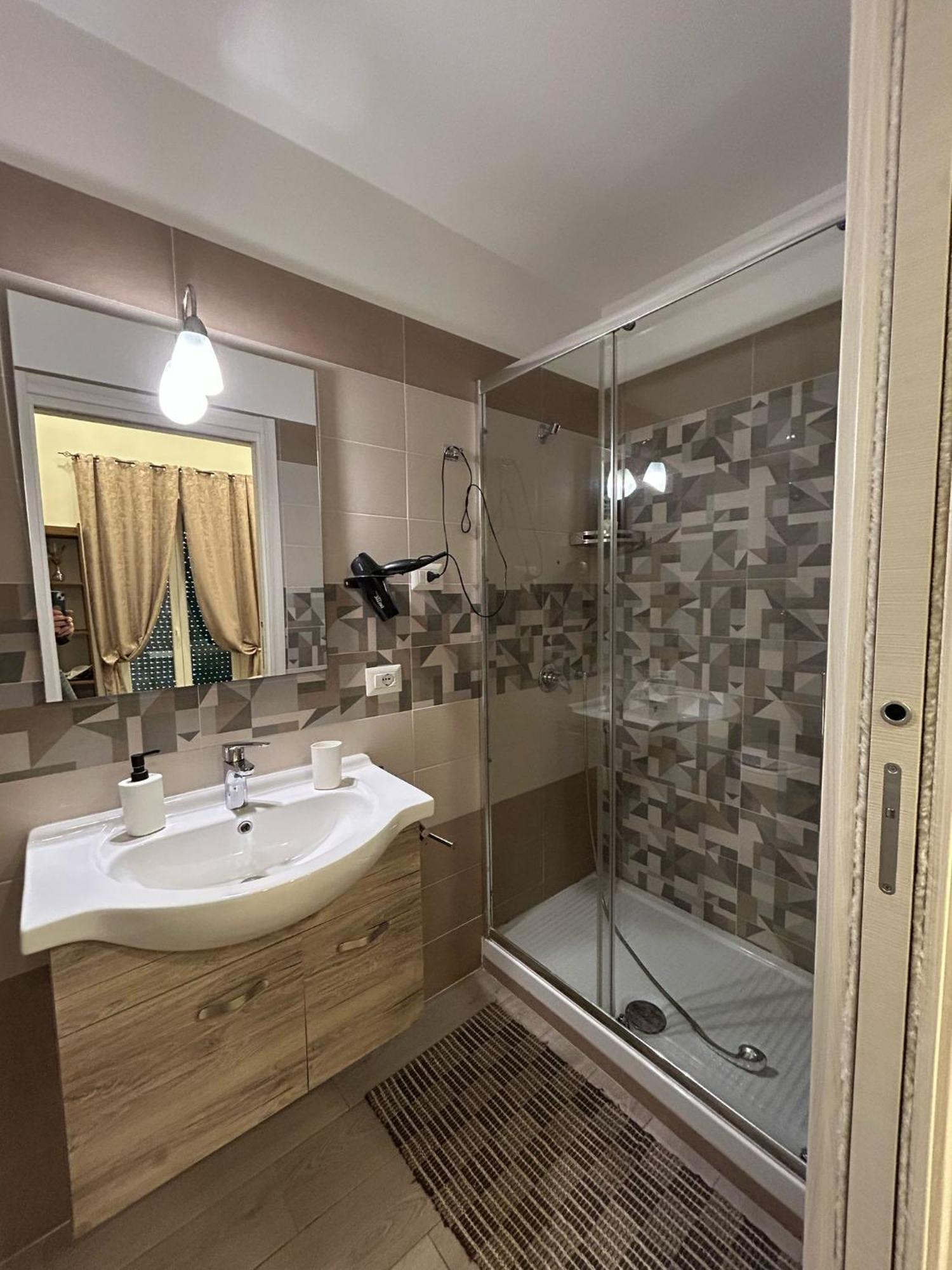 Casa Agnese B&B Napoli Bagian luar foto